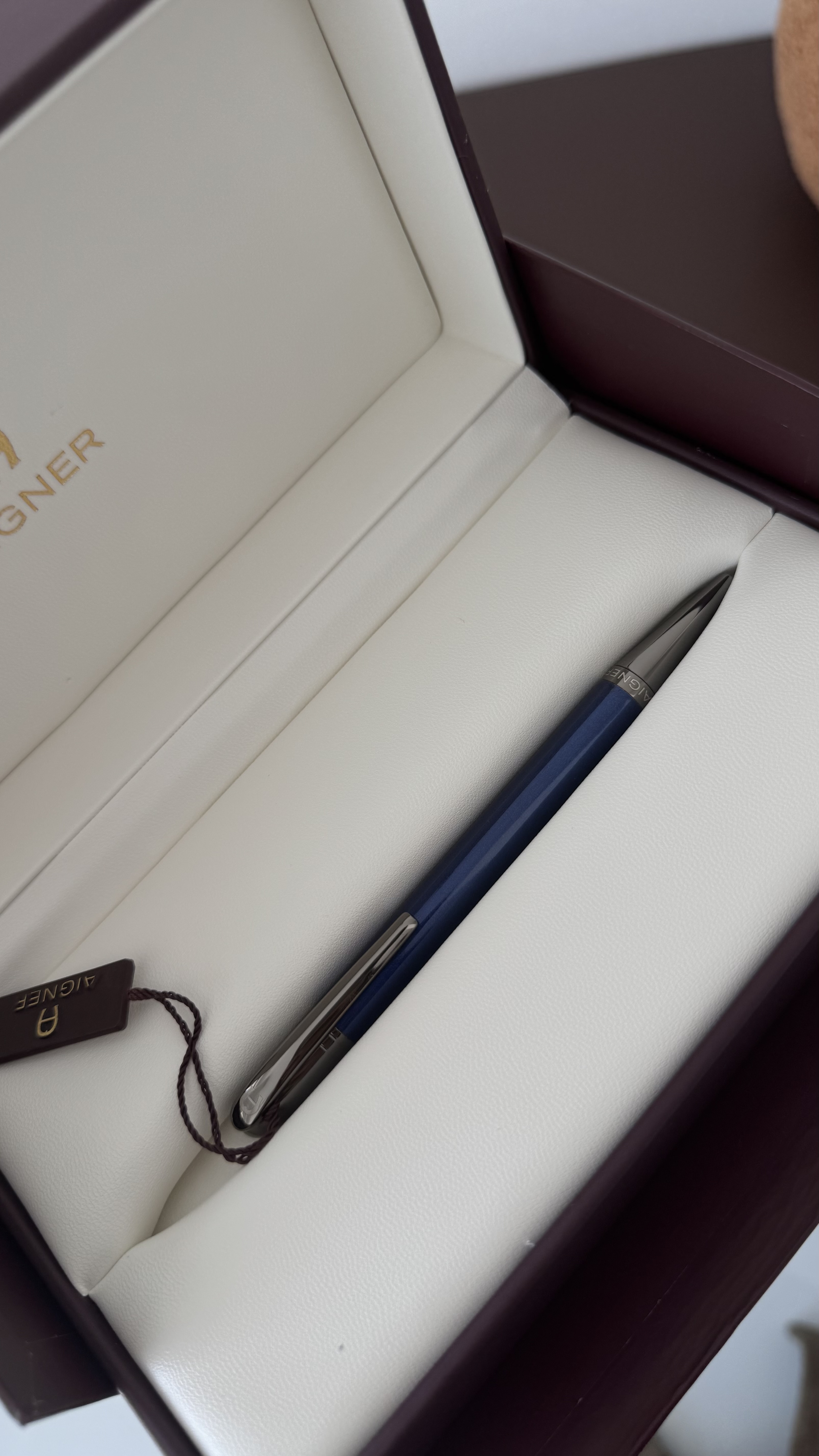 pen - Aigner